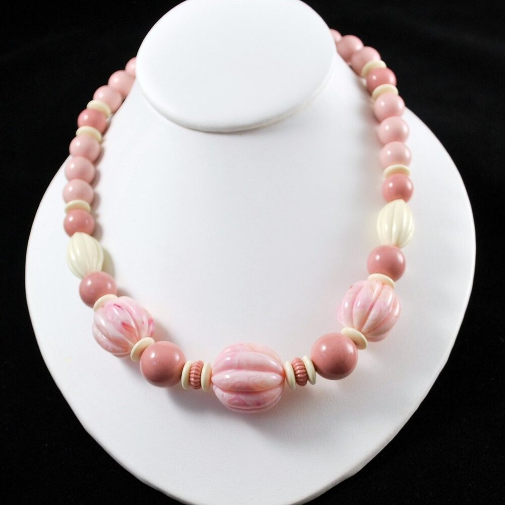 Avon Jewelry 1988 Burst of Spring Bead Necklace
